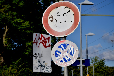 Zeichen 250 an der Alfred-Schumann-Straße Zeichen 250 an der Alfred-Schumann-Straße
