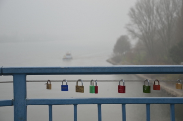 Stahlseil zur Anbringung von Liebesschlössern Stahlseil zur Anbringung von Liebesschlössern