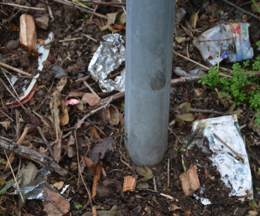 Müll in der Böschung Müll in der Böschung