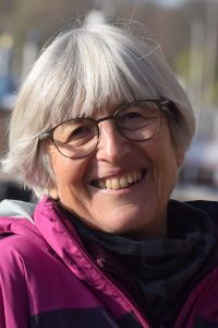 Hier klicken oder tippen, um mehr über Dr. Petra Fabri-Richters zu erfahren Dr. Petra Fabri-Richters